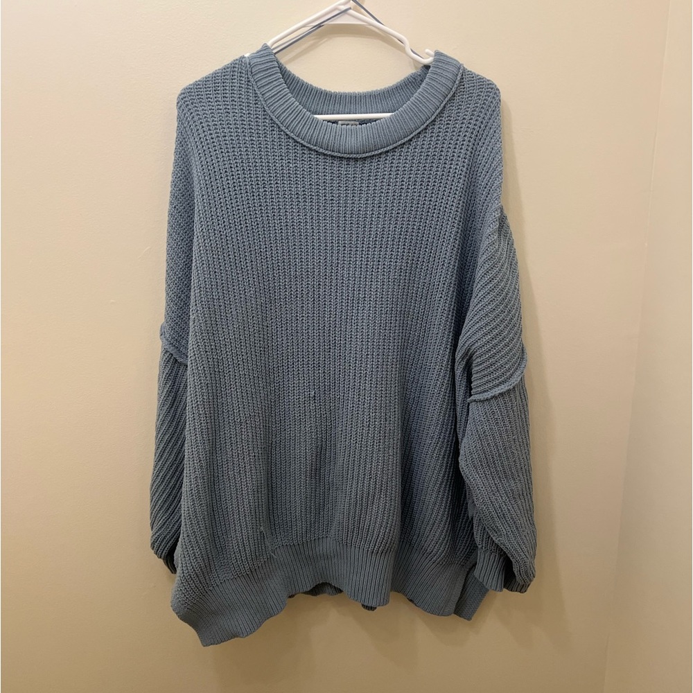 American Eagle Oversized Sweater - Picture 2 of 7